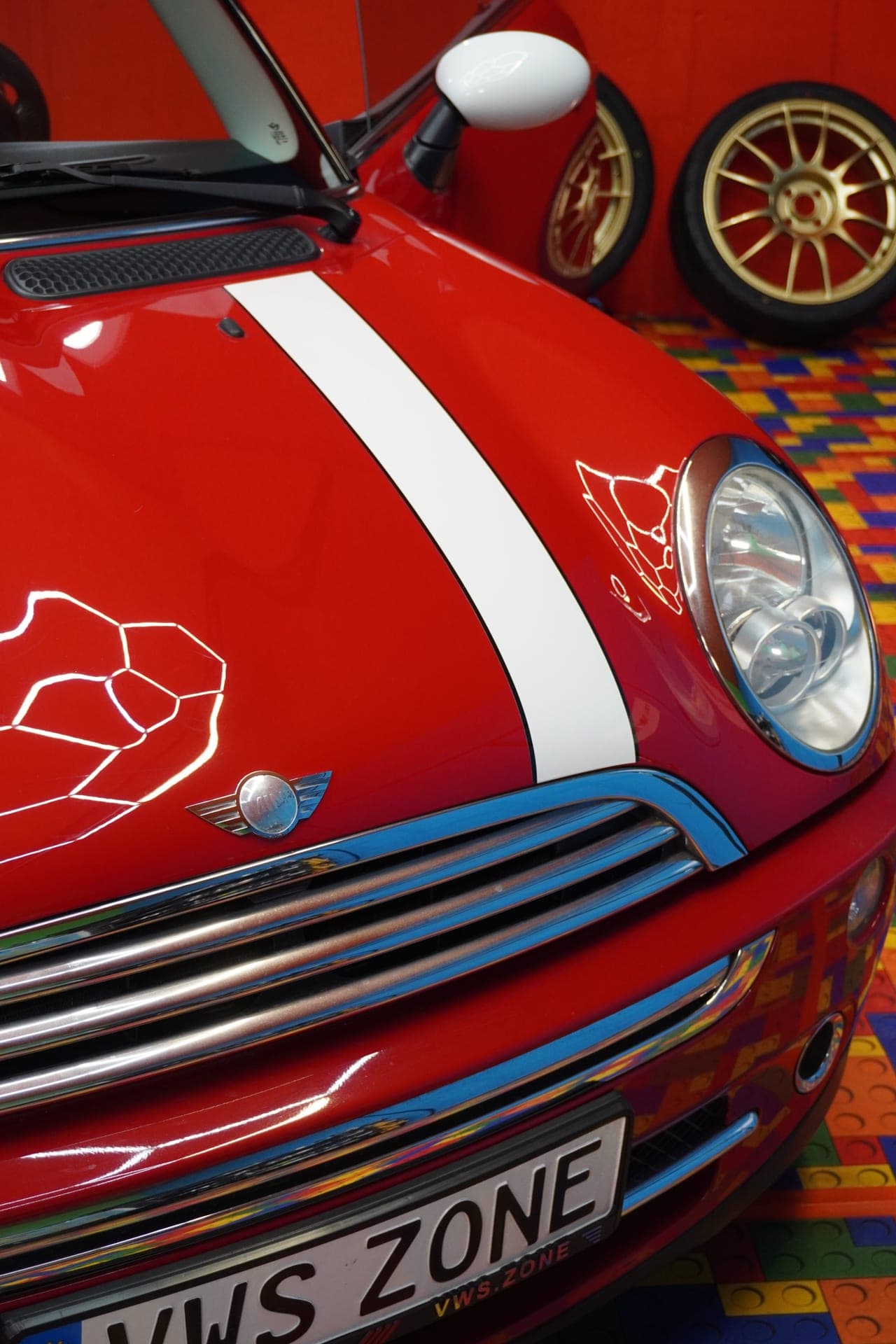 Red White Stripes - 10